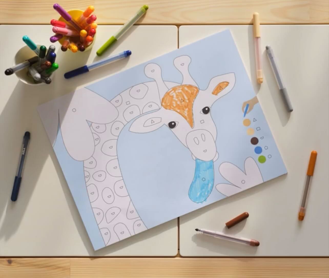 Libro de actividades - animales y paisajes