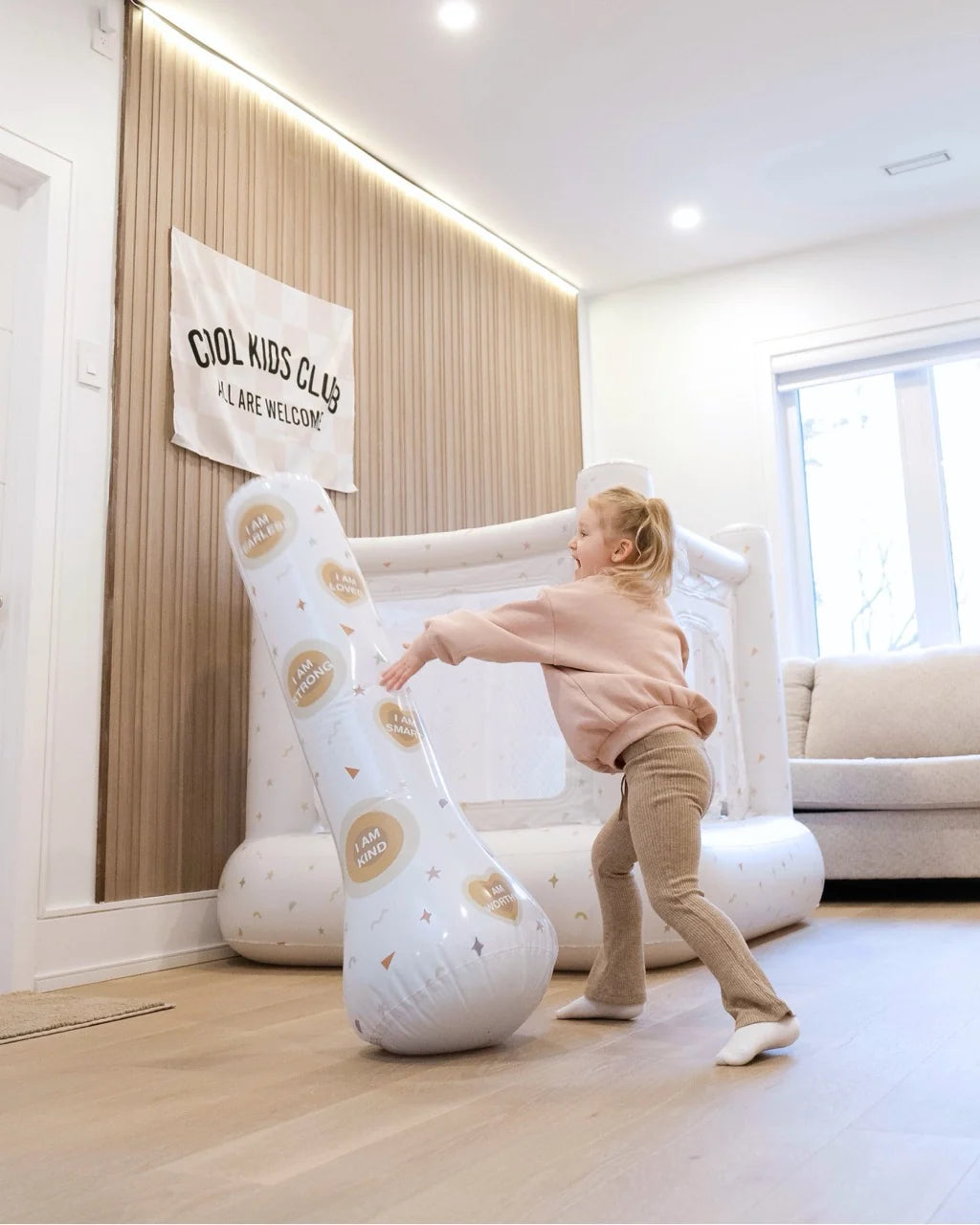 Saco de boxeo inflable Magic Puncher para niños
